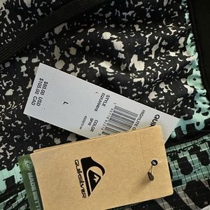 QuickSilver short - New with tags